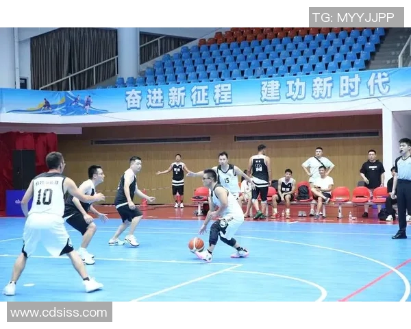 杨易姚明携手共创篮球新时代探索中国篮球的未来与发展之路